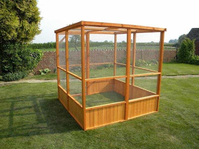 6ft x 6ft Walk-In Rabbit Run