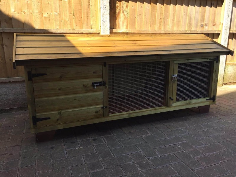 6ft British Giant Rabbit Hutch + Wire Door